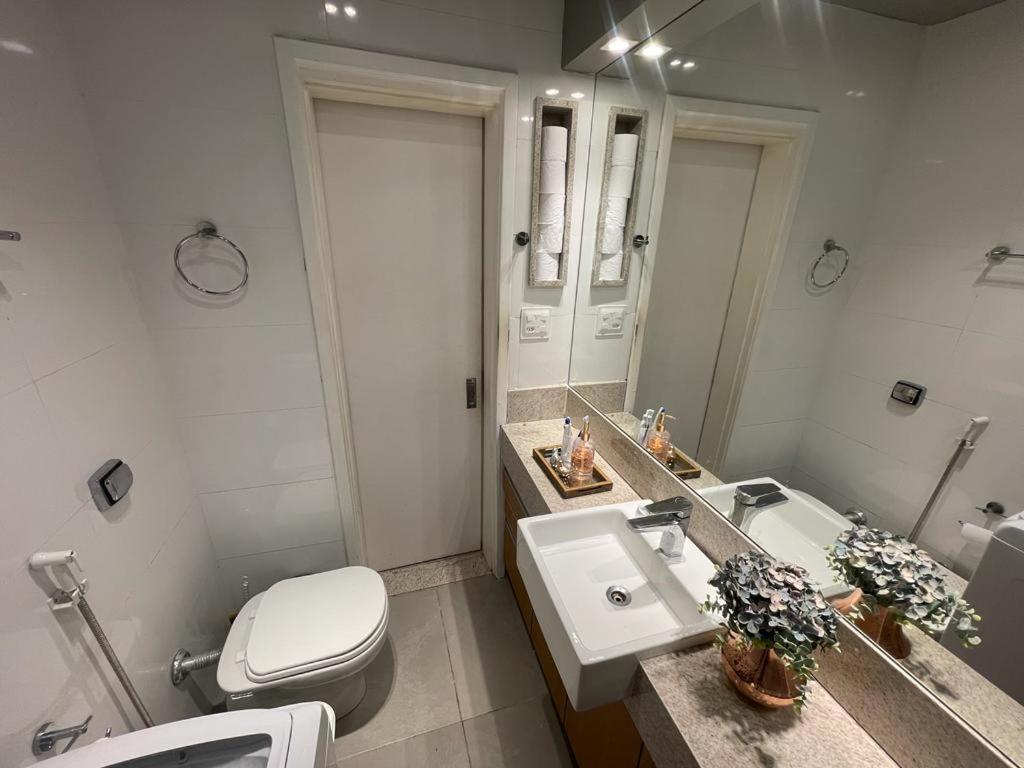 Lindo Apartamento Mobiliado, Uma Quadra Da Praia! Apartment Rio de Janeiro Exterior foto